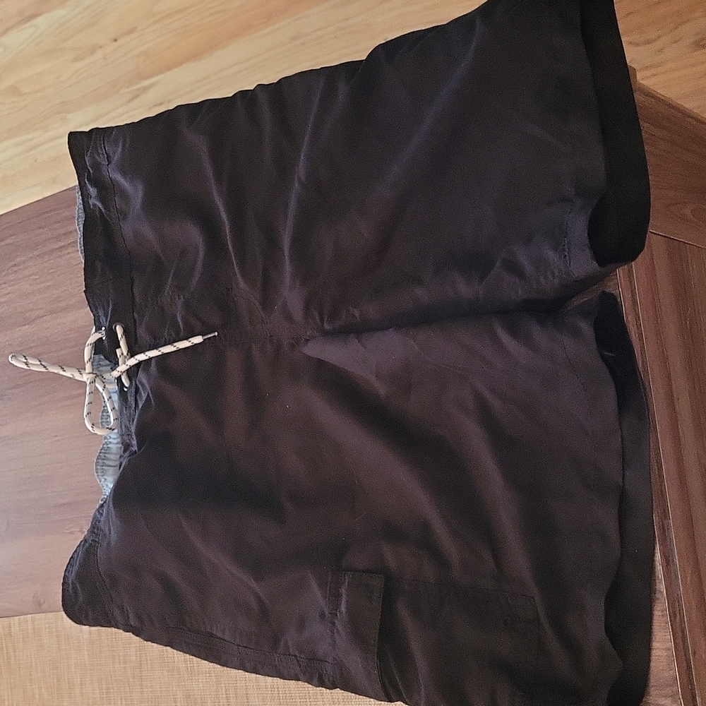 Men's board shorts